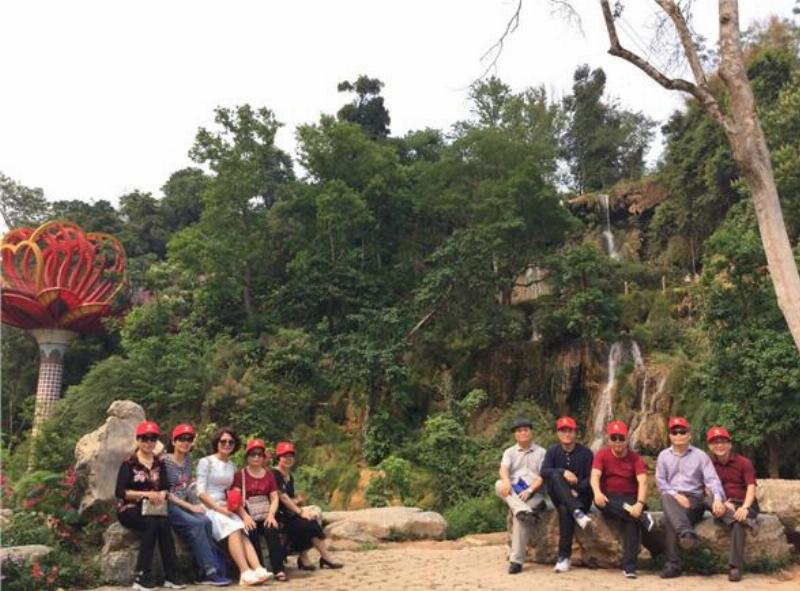 Hình minh họa bản kế hoạch chi tiết cho hành trình định cư Châu Âu, giống như lập kế hoạch cho tour du lịch Mộc Châu